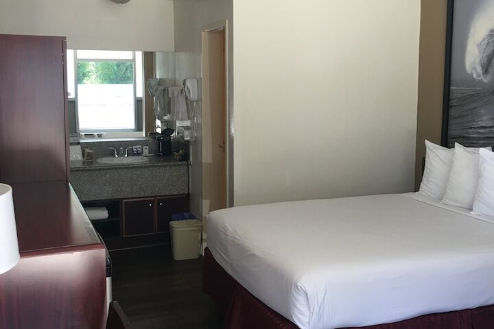 Room 42 of 91
