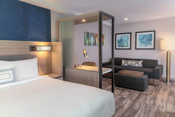 Room 14 of 26