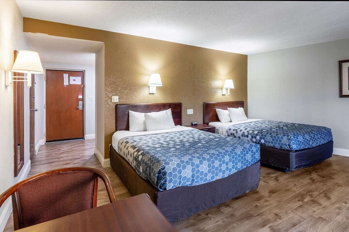 Room 42 of 70