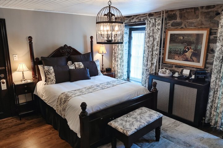 Room 8 of 47