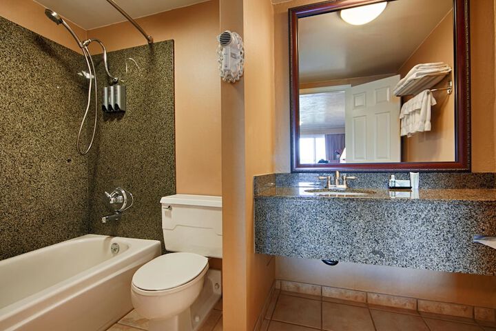Room 9 of 20