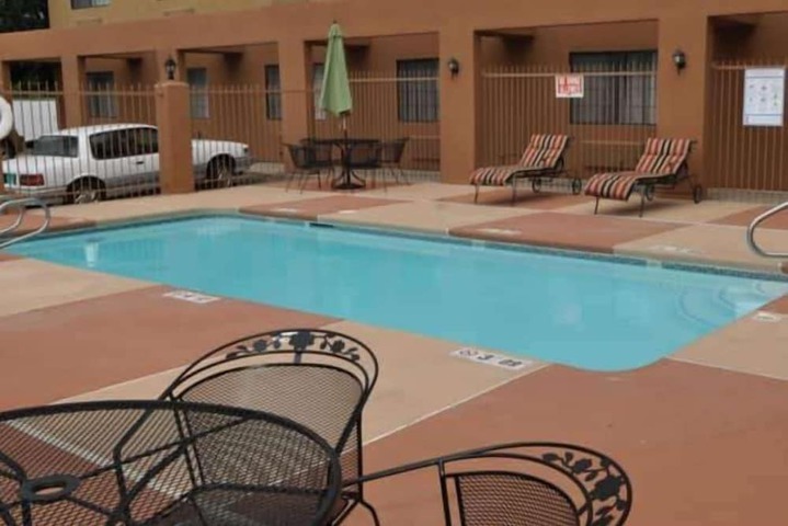 Pool 4 of 39
