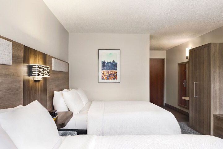 Room 26 of 42