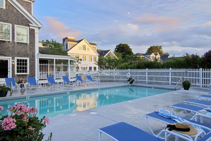 Pool 6 of 44