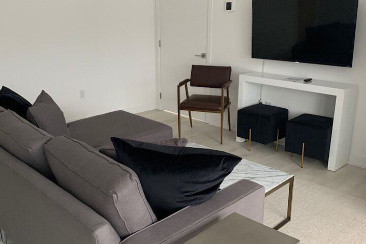Room 54 of 127