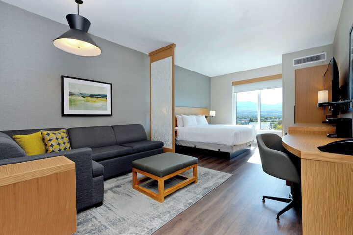 Room 21 of 35