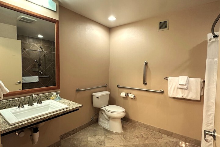 Room 30 of 81