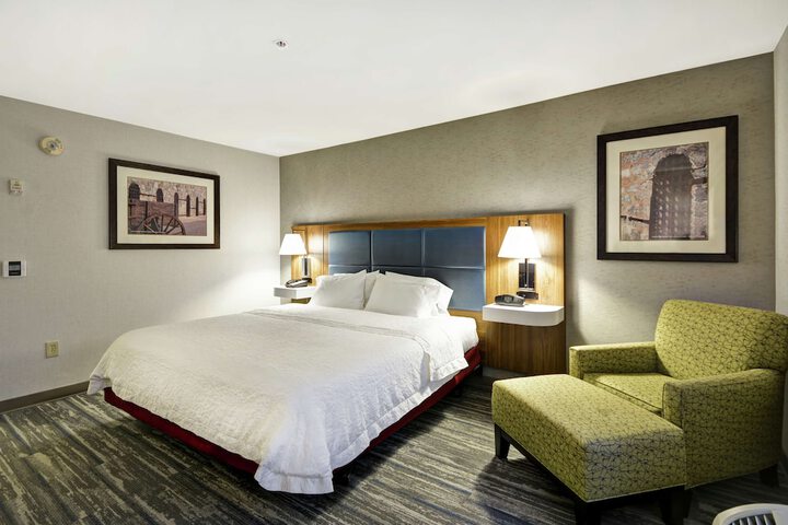 Room 34 of 56