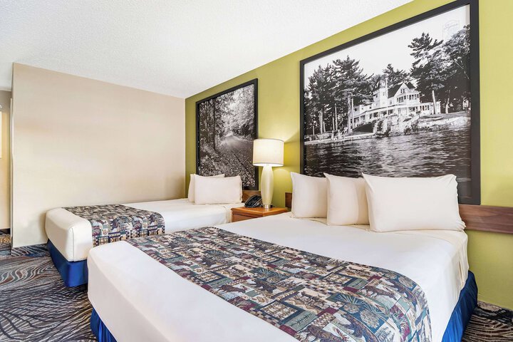 Room 48 of 61