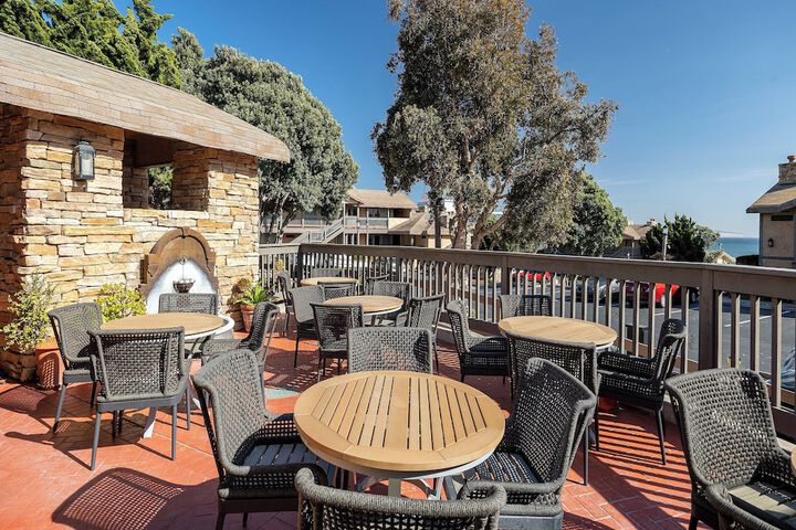 Cottage Inn by The Sea