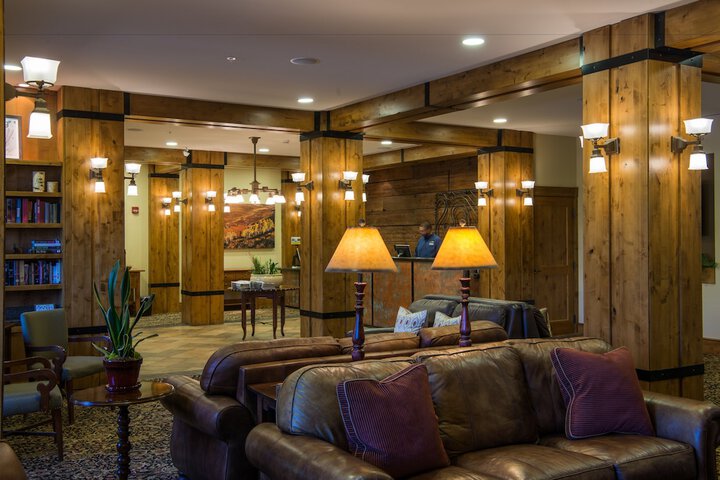 Hotel Interior 26 of 164