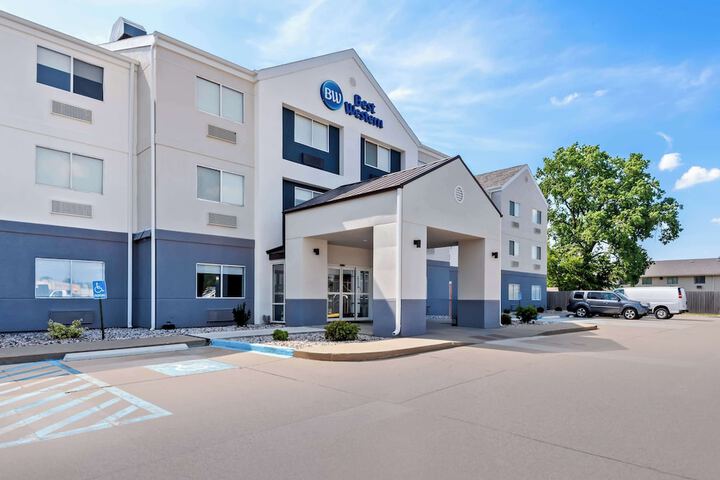 Hotel 2 of 31