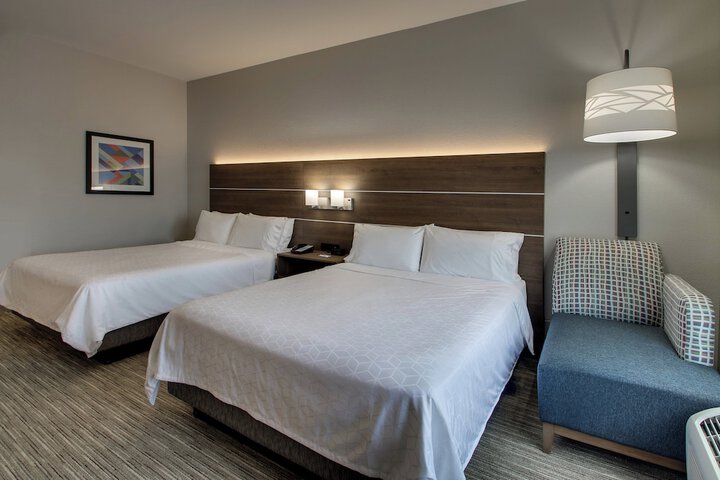 Holiday Inn Express & Suites Carson City by IHG