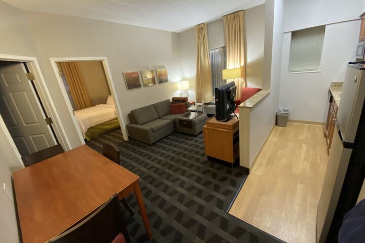 MainStay Suites Middleburg Heights Cleveland Airport