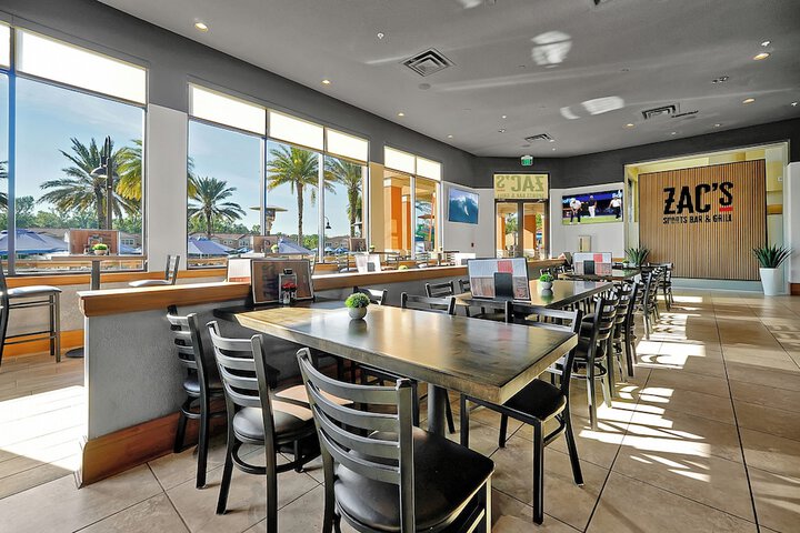 Regal Oaks Resort Vacation Townhomes by IDILIQ