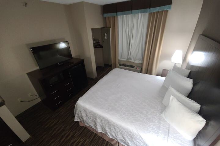 Room 22 of 73