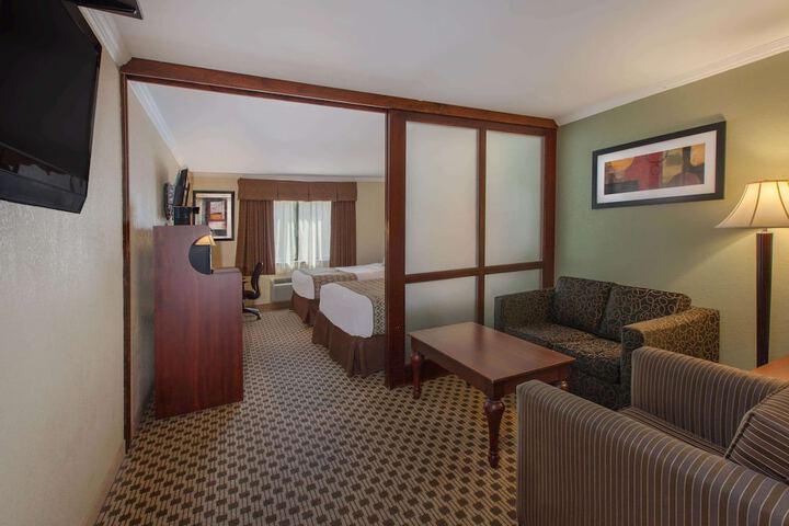 Room 21 of 31