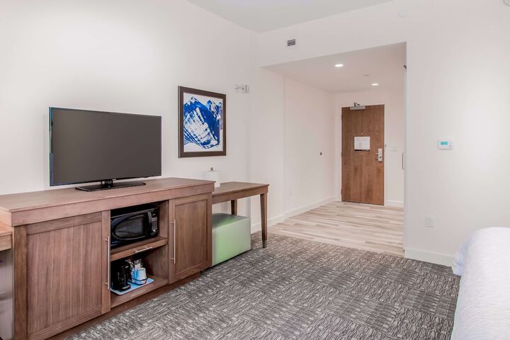 Hampton Inn & Suites Panama City Beach-Beachfront