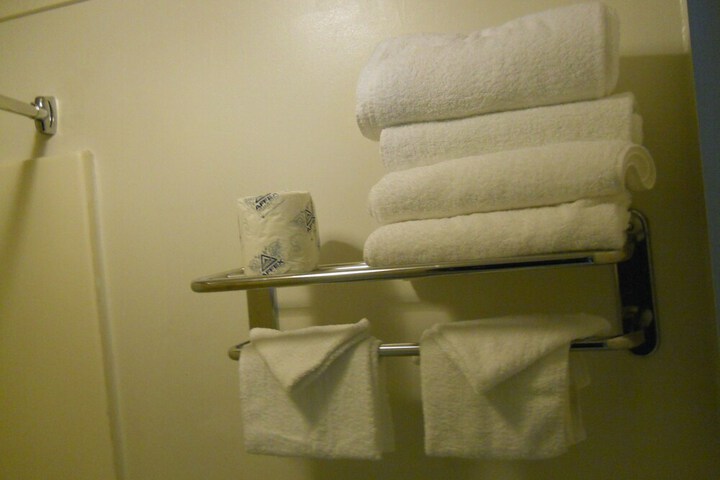 Room 20 of 33