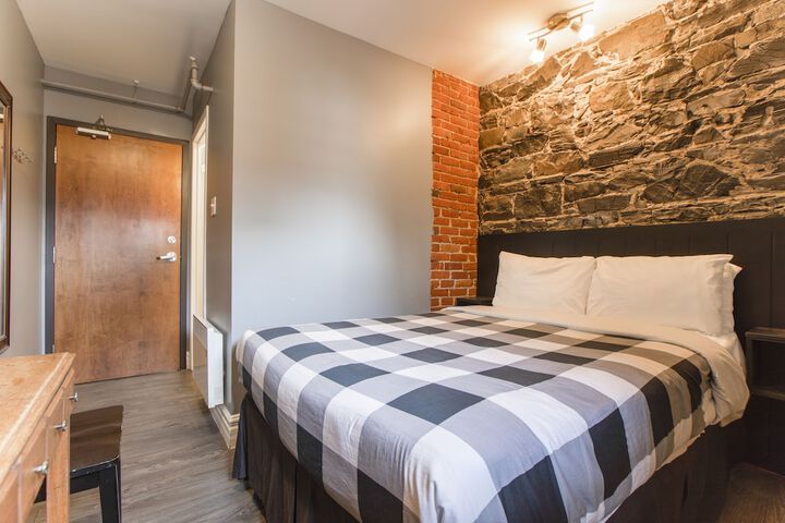 Room 20 of 28
