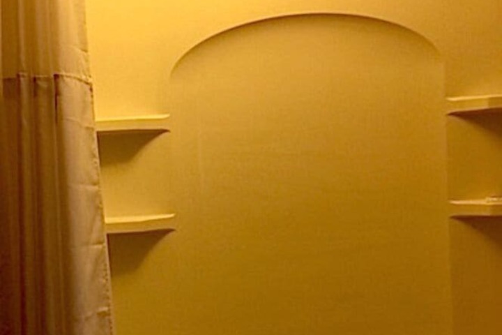 Room 39 of 58