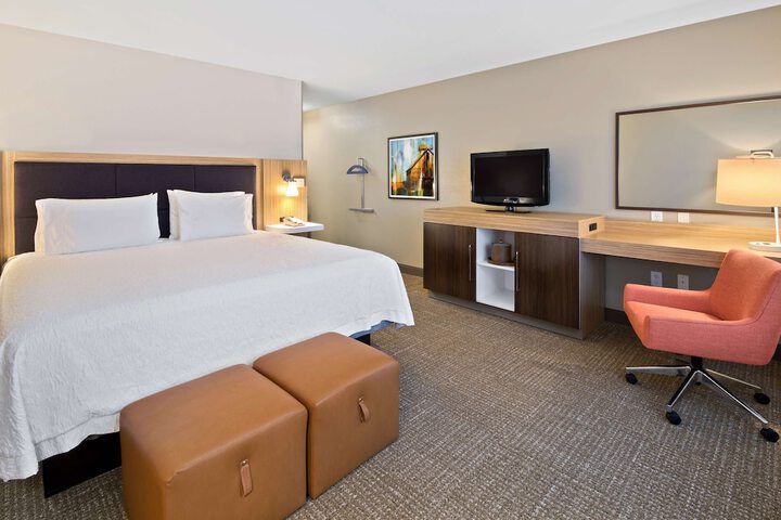 Room 14 of 36