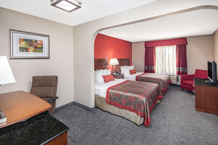 Room 9 of 15