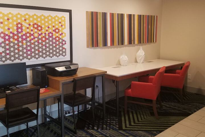 Holiday Inn Express Irwin (PA TPK Exit 67) by IHG