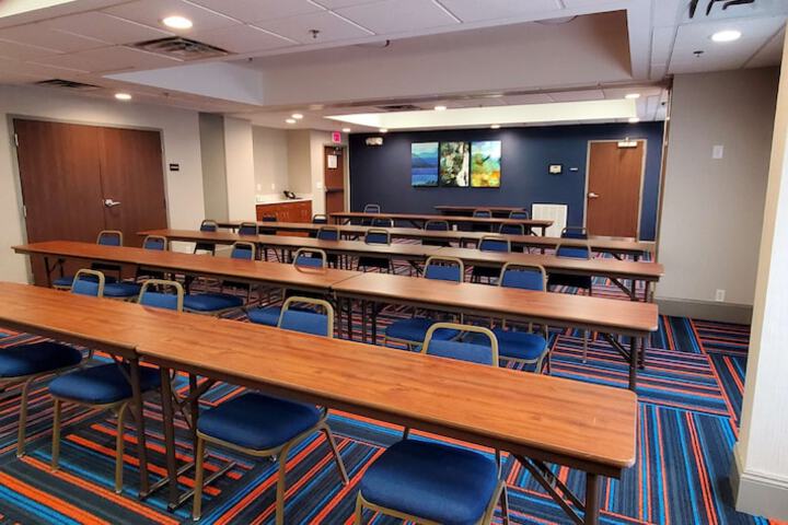 Hampton Inn Hillsville