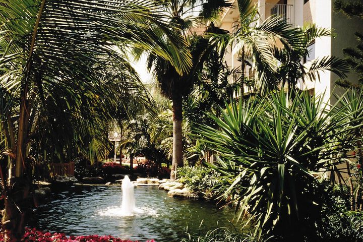Hotel Exterior 23 of 29