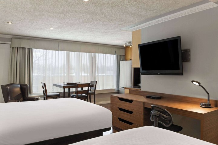 Room 48 of 53