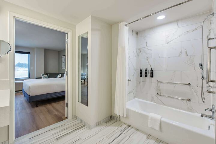 Room 15 of 35