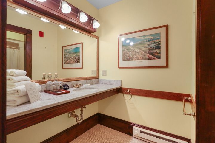 Trainmasters Inn