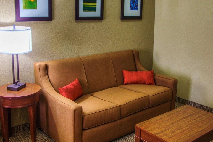 Room 18 of 48