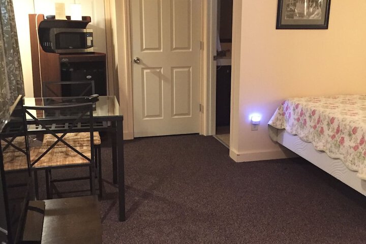 Room 130 of 287