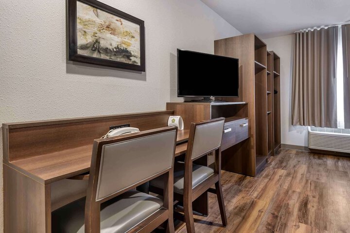 Room 11 of 29