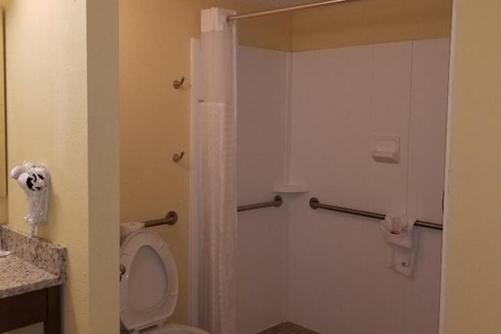 Room 7 of 30