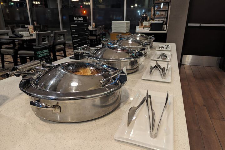 Dining 79 of 102
