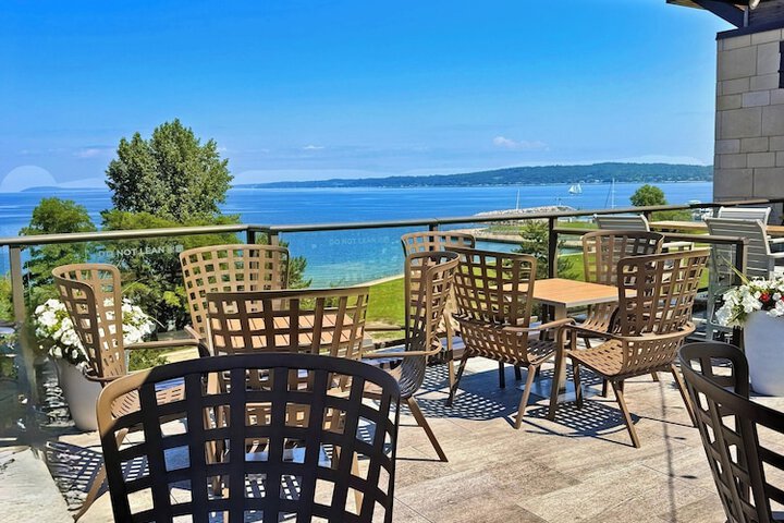 Hotel Indigo Traverse City by IHG