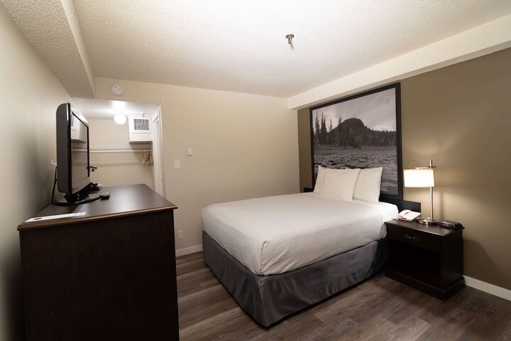 Super 8 by Wyndham Prince George