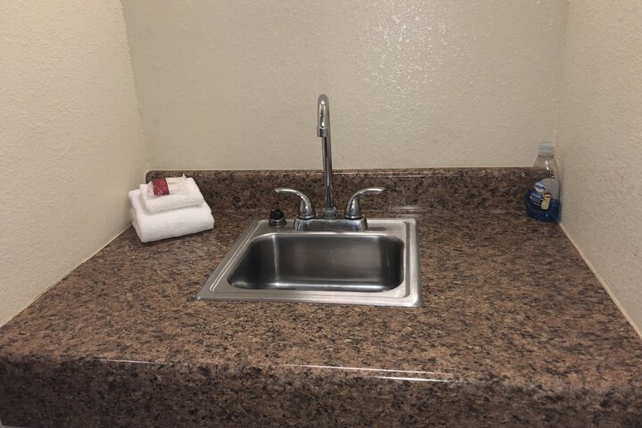 Room 15 of 34