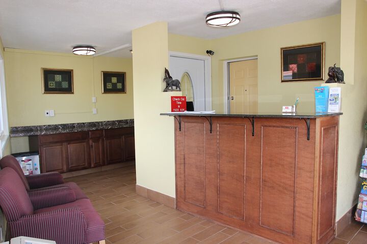 Hotel Interior 7 of 40
