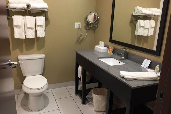 Comfort Suites Uniontown