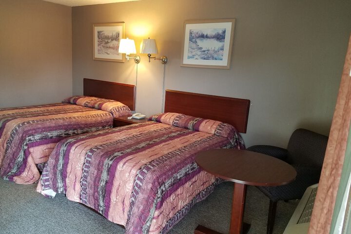 Room 10 of 20
