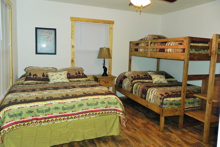 Room 103 of 141