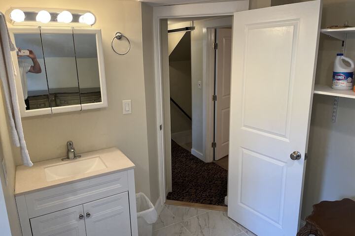 Room 26 of 34