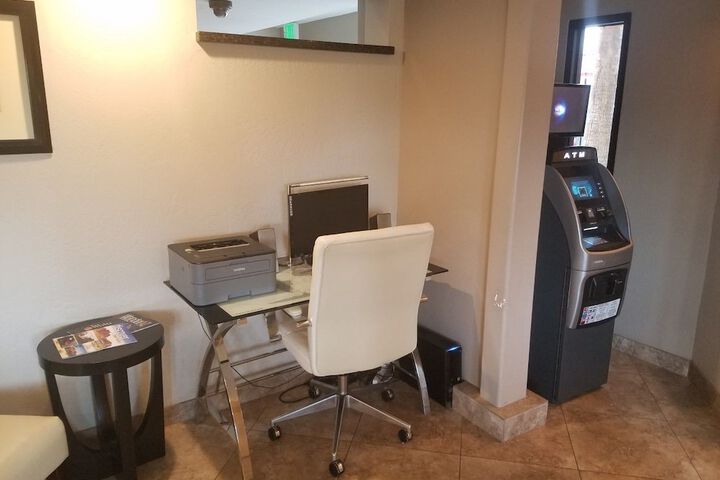 Infinity Inn & Suites
