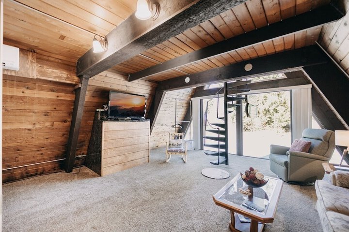 05mbh - Economical - Wifi - Pets Ok - F / p - D/w - Sleeps 2 1 Bedroom Apts by RedAwning