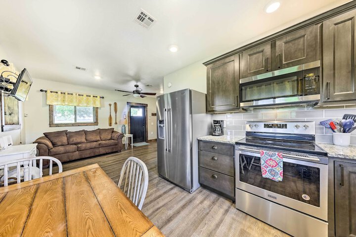 Waterfront Missouri Escape w / Private Pond & Dock!