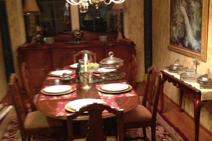 Dining 29 of 43